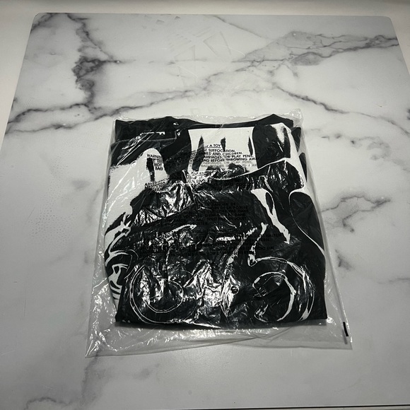 Lost Legends 999 TEE - Picture 4 of 5